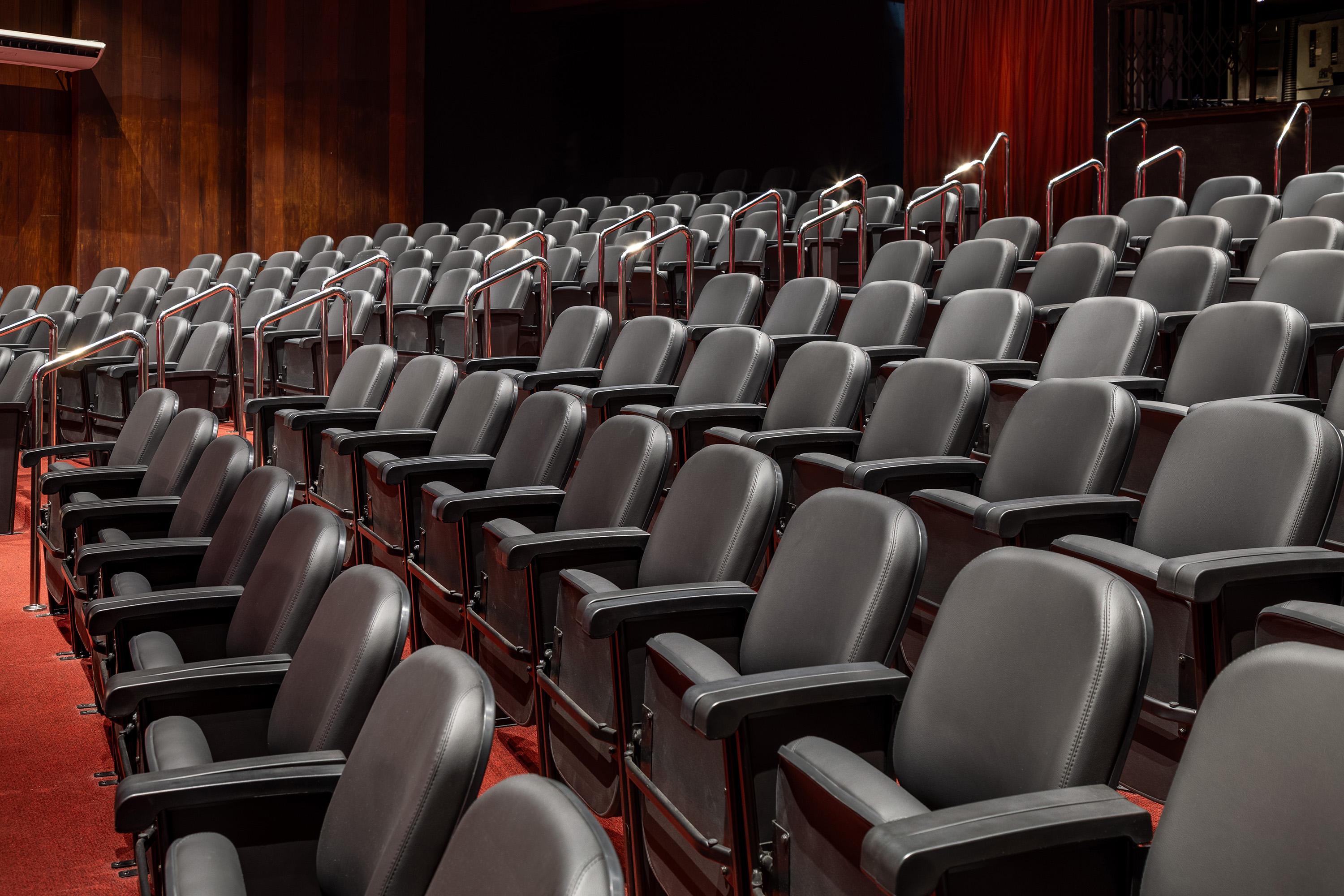 Poltronas para auditório